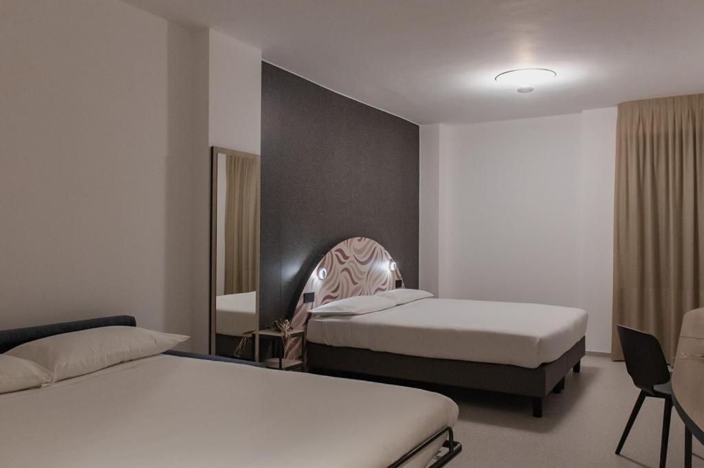 Hub Hotel 구비오 외부 사진